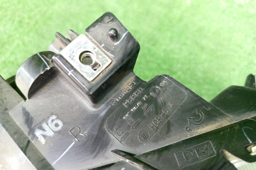 Фара правая передняя HONDA FIT ARIA GD6, GD9, GD8, GD7 4 ракурс