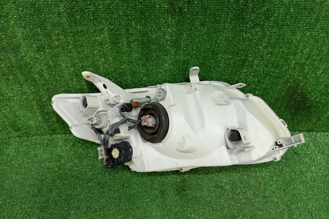 Фара левая передняя TOYOTA AXIO, COROLLA FIELDER, COROLLA  AXIO, FIELDER NZE141, NZE144, ZRE142, ZRE144, ZRE144G, ZRE142G, NZE144G, NZE141G 3 ракурс