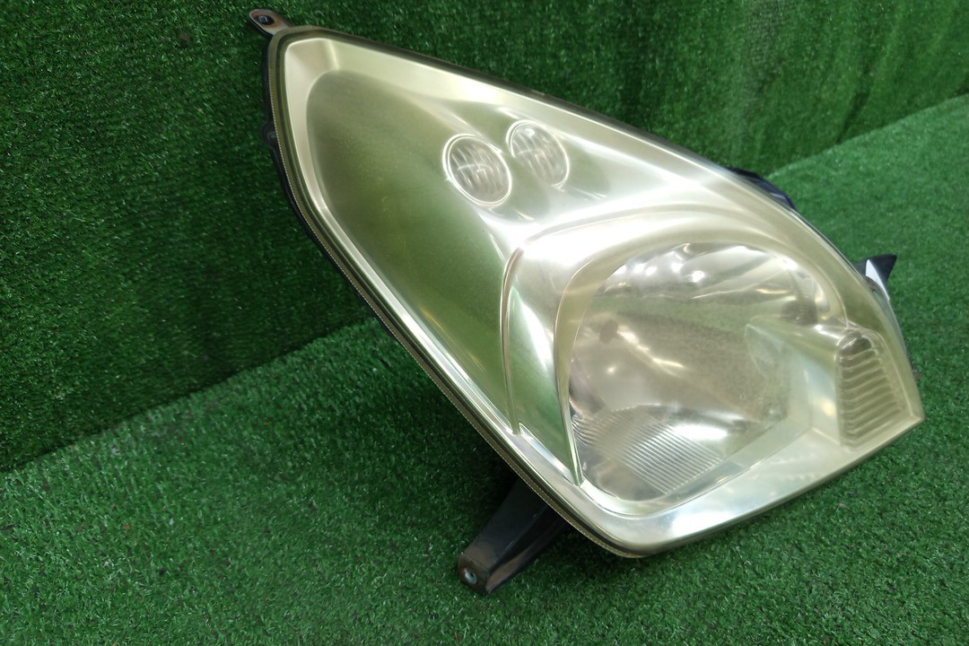 Фара правая передняя TOYOTA OPA ACT10, ZCT10, ZCT15 2 ракурс