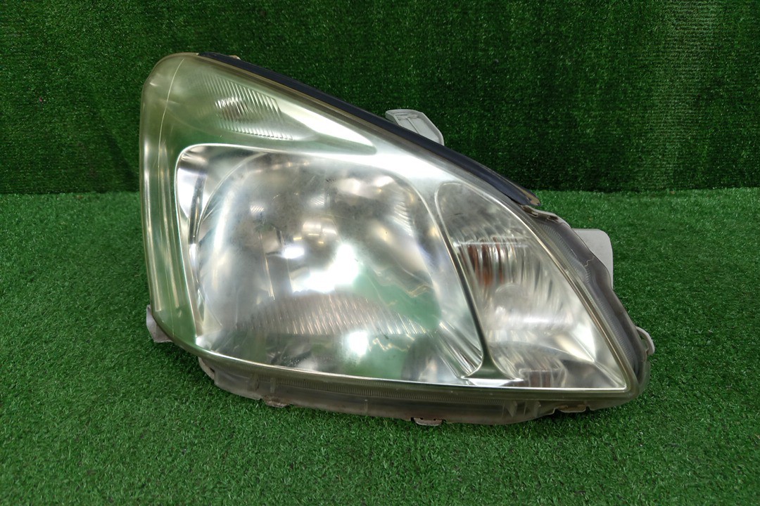 Фара правая передняя TOYOTA PREMIO ZZT240, NZT240, AZT240, ZZT245 1 ракурс