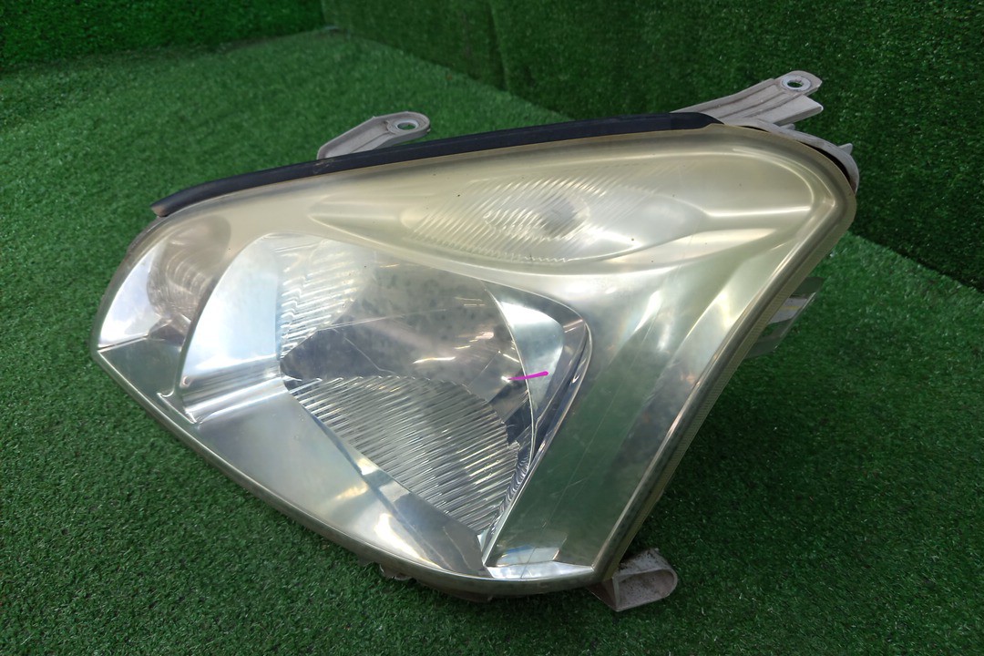 Фара левая передняя TOYOTA PREMIO ZZT240, NZT240, AZT240, ZZT245 2 ракурс Фара левая передняя TOYOTA PREMIO ZZT240, NZT240, AZT240, ZZT245 2 ракурс