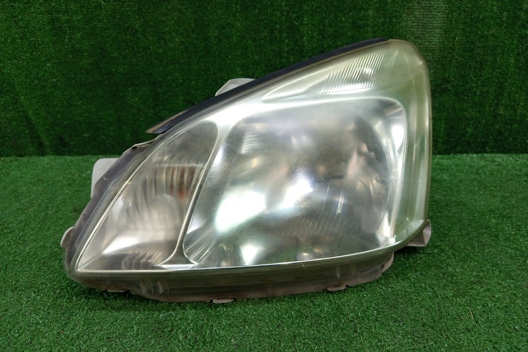 Фара левая передняя TOYOTA PREMIO ZZT240, NZT240, AZT240, ZZT245 1 ракурс Фара левая передняя TOYOTA PREMIO ZZT240, NZT240, AZT240, ZZT245 1 ракурс