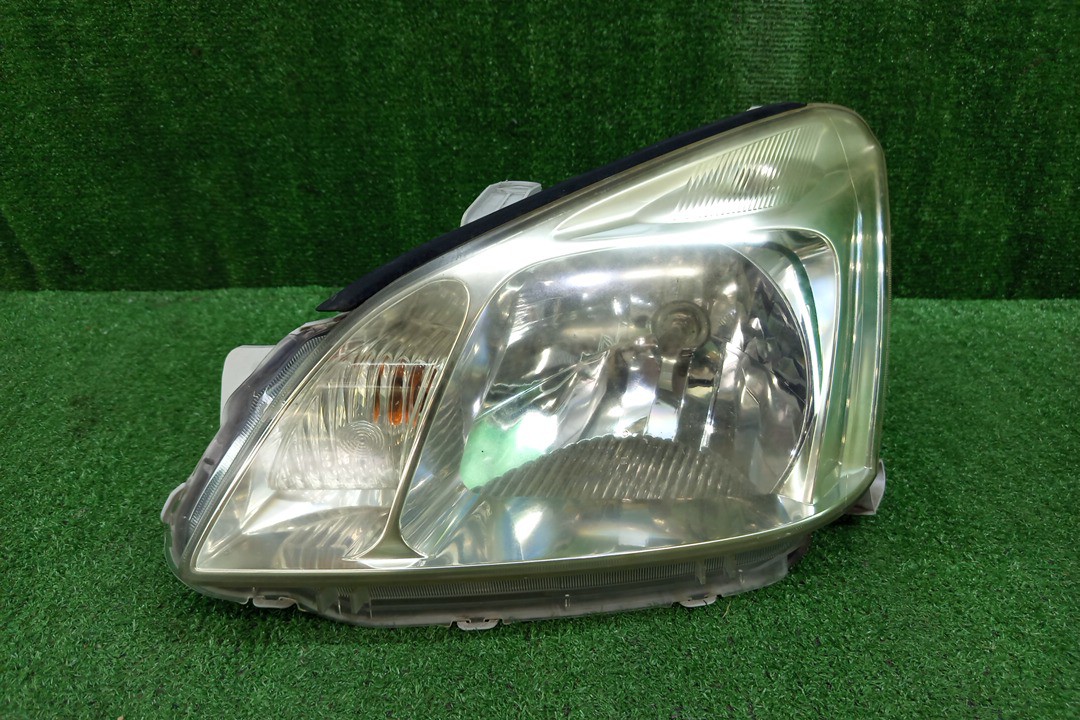 Фара левая передняя TOYOTA PREMIO ZZT240, NZT240, AZT240, ZZT245 1 ракурс Фара левая передняя TOYOTA PREMIO ZZT240, NZT240, AZT240, ZZT245 1 ракурс