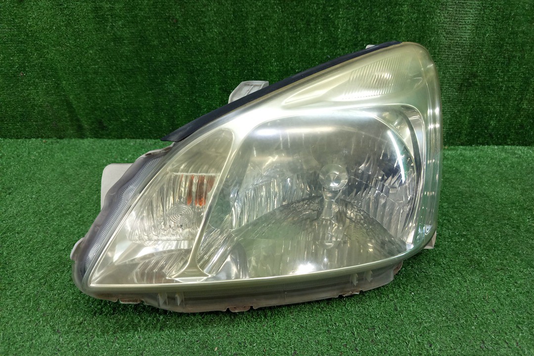 Фара левая передняя TOYOTA PREMIO ZZT240, NZT240, AZT240, ZZT245 1 ракурс Фара левая передняя TOYOTA PREMIO ZZT240, NZT240, AZT240, ZZT245 1 ракурс