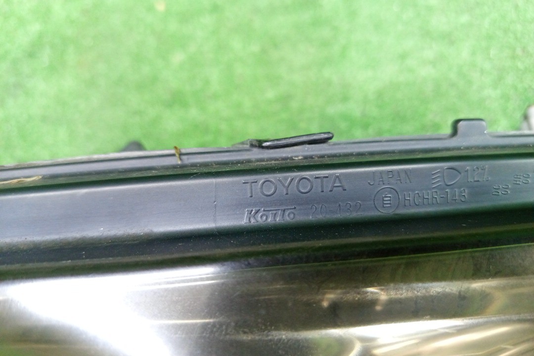 Фара правая передняя TOYOTA CELICA ZZT230, ZZT231 4 ракурс