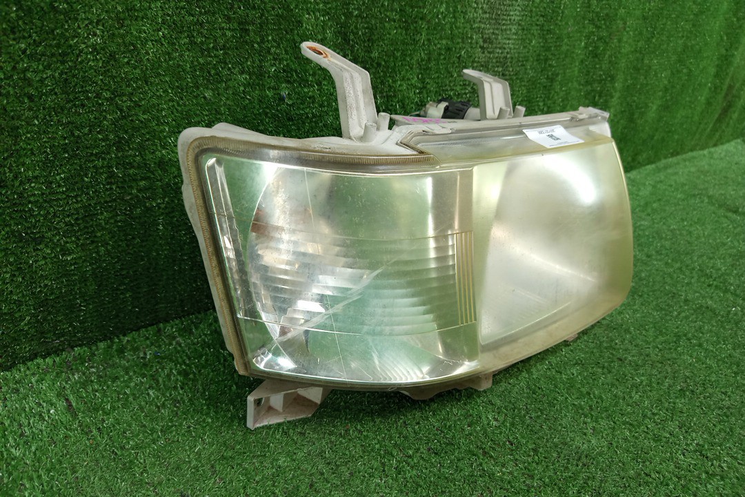 Фара правая передняя TOYOTA SUCCEED NCP51V, NCP58G, NCP55V, NCP50V, NCP59G, NLP51 2 ракурс