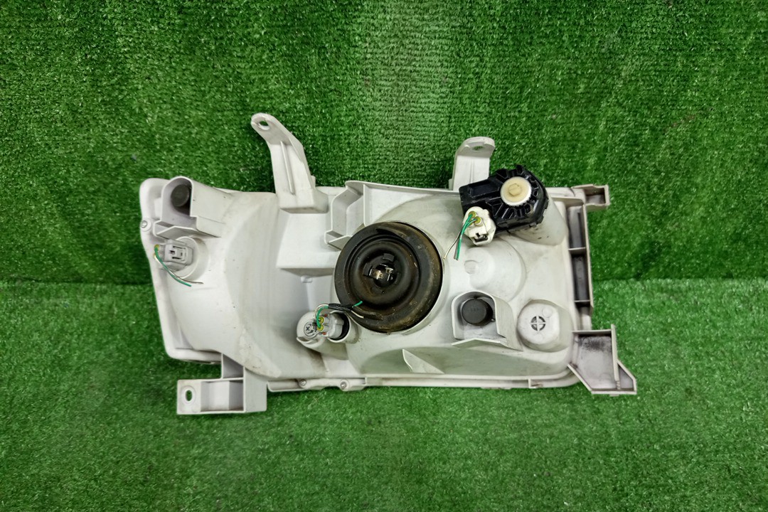 Фара левая передняя TOYOTA SUCCEED NCP51V, NCP58G, NCP55V, NCP50V, NCP59G, NLP51 3 ракурс
