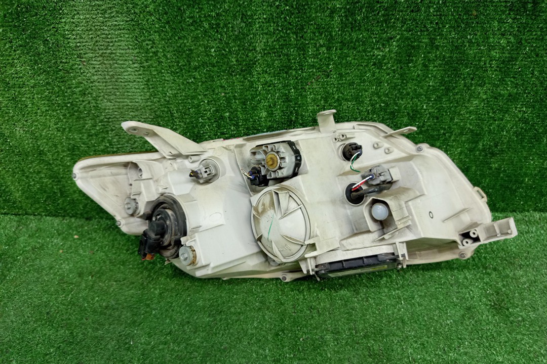 Фара левая передняя TOYOTA AXIO, COROLLA FIELDER, COROLLA  AXIO, FIELDER NZE141, NZE144, ZRE142, ZRE144, ZRE144G, ZRE142G, NZE144G, NZE141G 3 ракурс