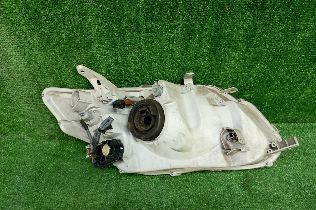Фара левая передняя TOYOTA AXIO, COROLLA FIELDER, COROLLA  AXIO, FIELDER NZE141, NZE144, ZRE142, ZRE144, ZRE144G, ZRE142G, NZE144G, NZE141G 3 ракурс