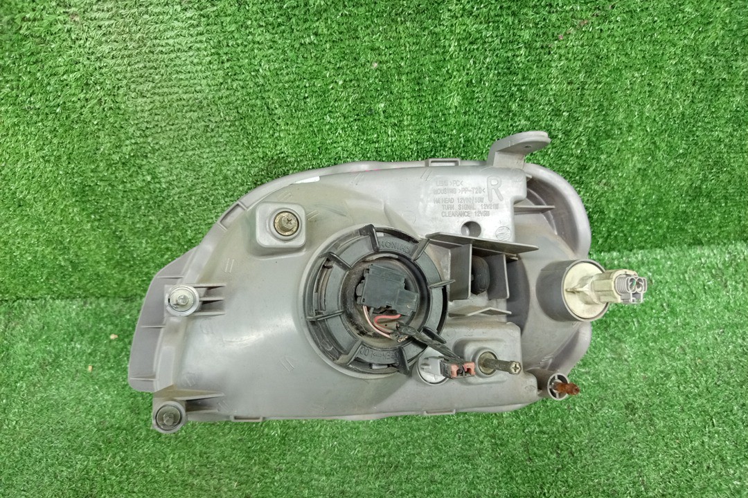 Фара правая передняя NISSAN MARCH K11 2 ракурс
