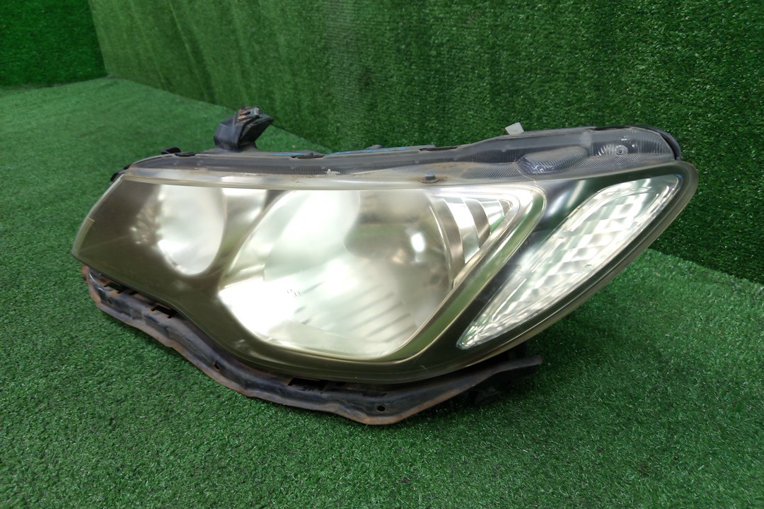 Фара левая передняя HONDA CIVIC FD2, FD1, FD3 2 ракурс