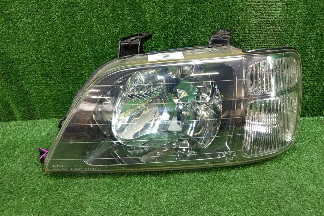 Фара левая передняя HONDA CR-V RD1, RD2 1 ракурс