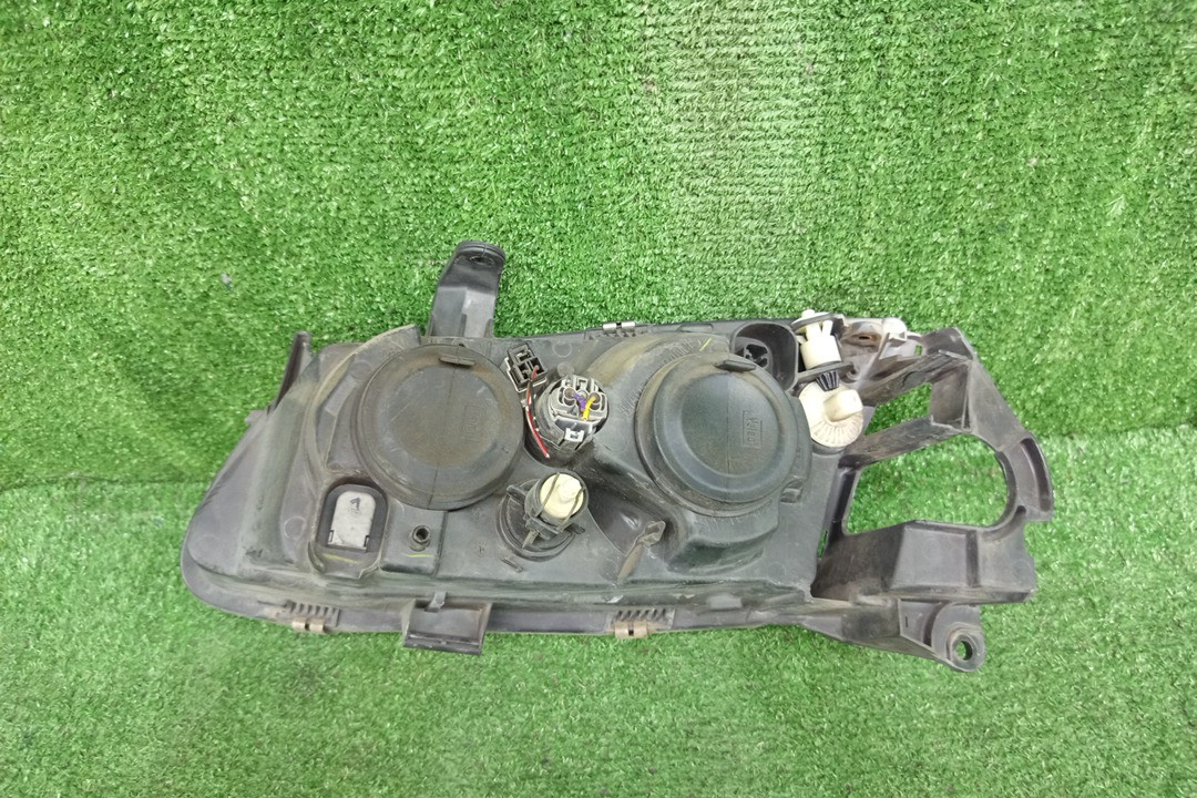 Фара правая передняя NISSAN BLUEBIRD SYLPHY G10, QG10, FG10, TG10, QNG10 2 ракурс
