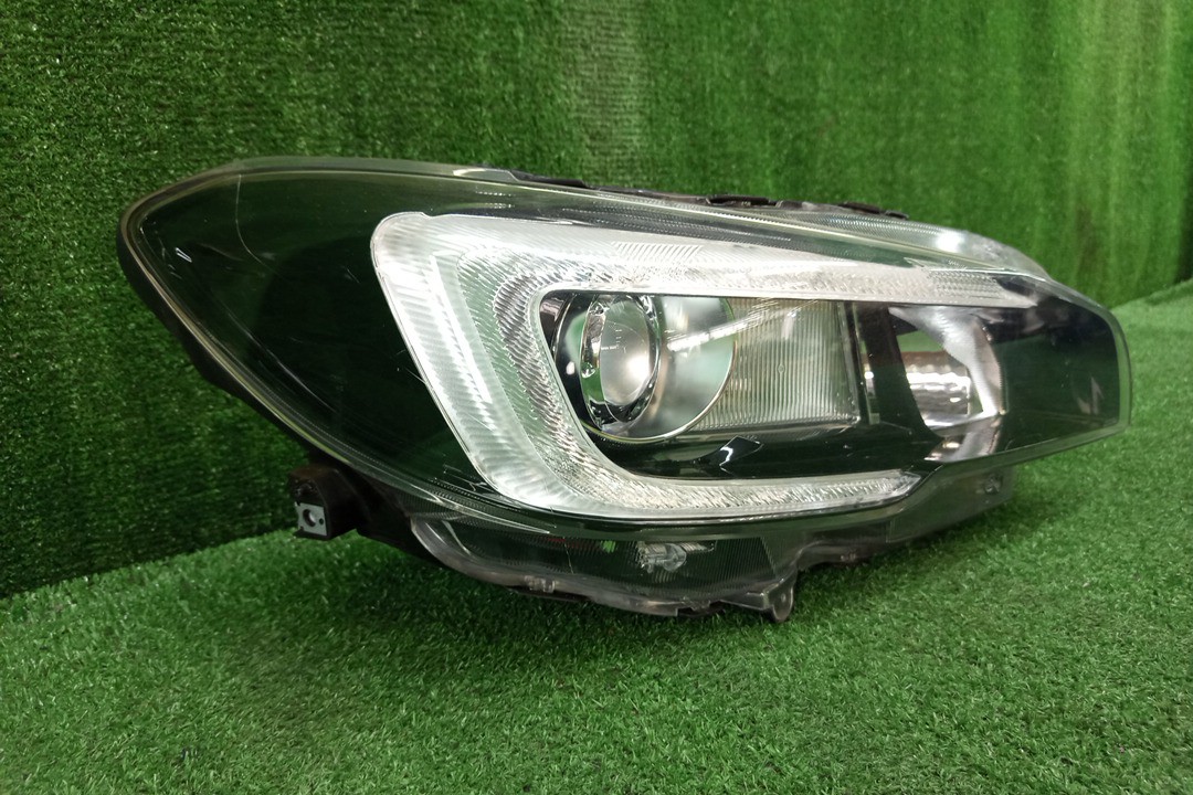 Фара правая передняя SUBARU LEVORG VM4, VMG 2 ракурс