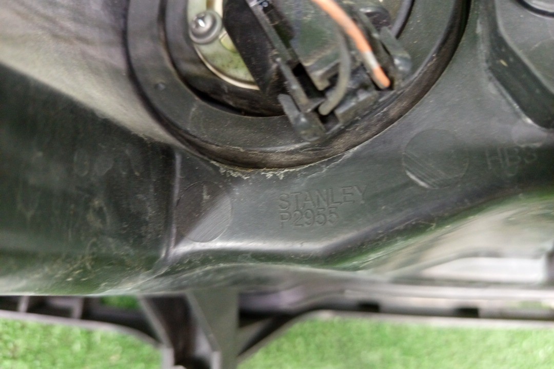 Фара левая передняя MAZDA AXELA, MAZDA 3, 3 BK5P, BK3P, BKEP, BK SEDAN 4 ракурс