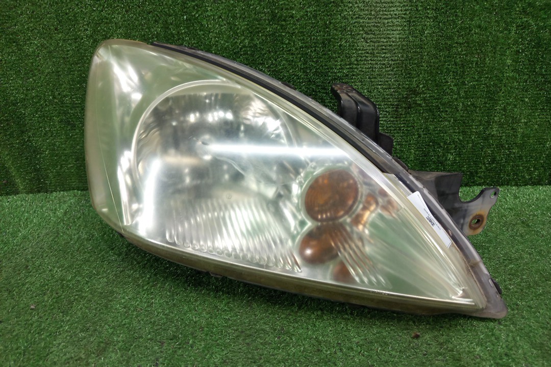 Фара правая передняя MITSUBISHI LANCER CEDIA, LANCER CS3W, CS9W, CS9A, CS1A, CS2A, CS2W, CS5W, CS5A, CS3A, CS6A, CS2V 1 ракурс