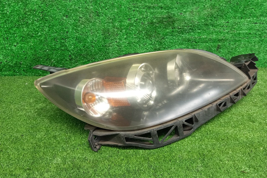 Фара правая передняя MAZDA AXELA, MAZDA 3, 3 BK5P, BK3P, BKEP, BK WAGON 2 ракурс