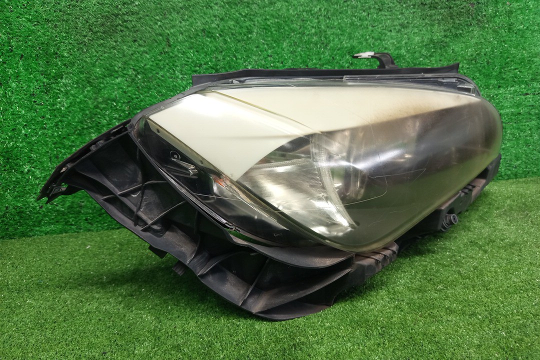 Фара правая передняя BMW X1 E84 2 ракурс