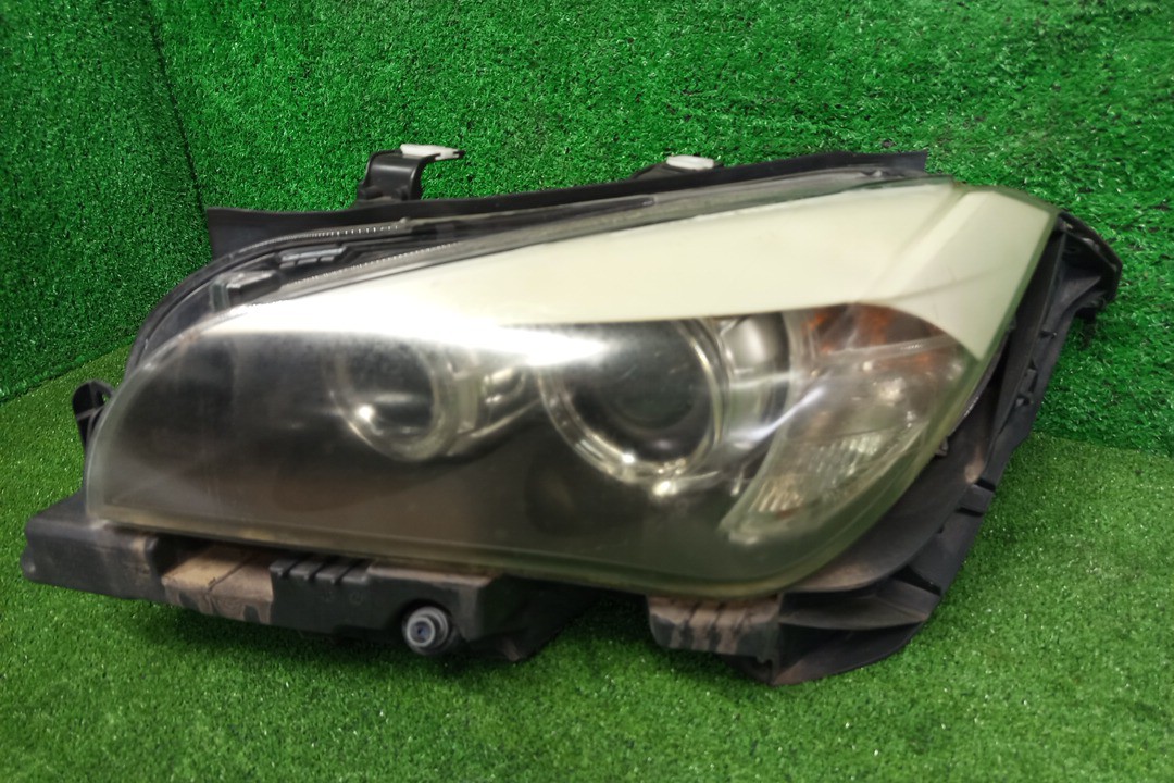 Фара левая передняя BMW X1 E84 2 ракурс