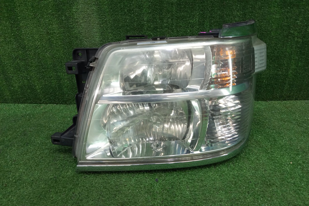 Фара левая передняя NISSAN ELGRAND ATE50, AVE50, ATWE50, ALWE50, APWE50, AVWE50, APE50, ALE50 1 ракурс Фара левая передняя NISSAN ELGRAND ATE50, AVE50, ATWE50, ALWE50, APWE50, AVWE50, APE50, ALE50 1 ракурс