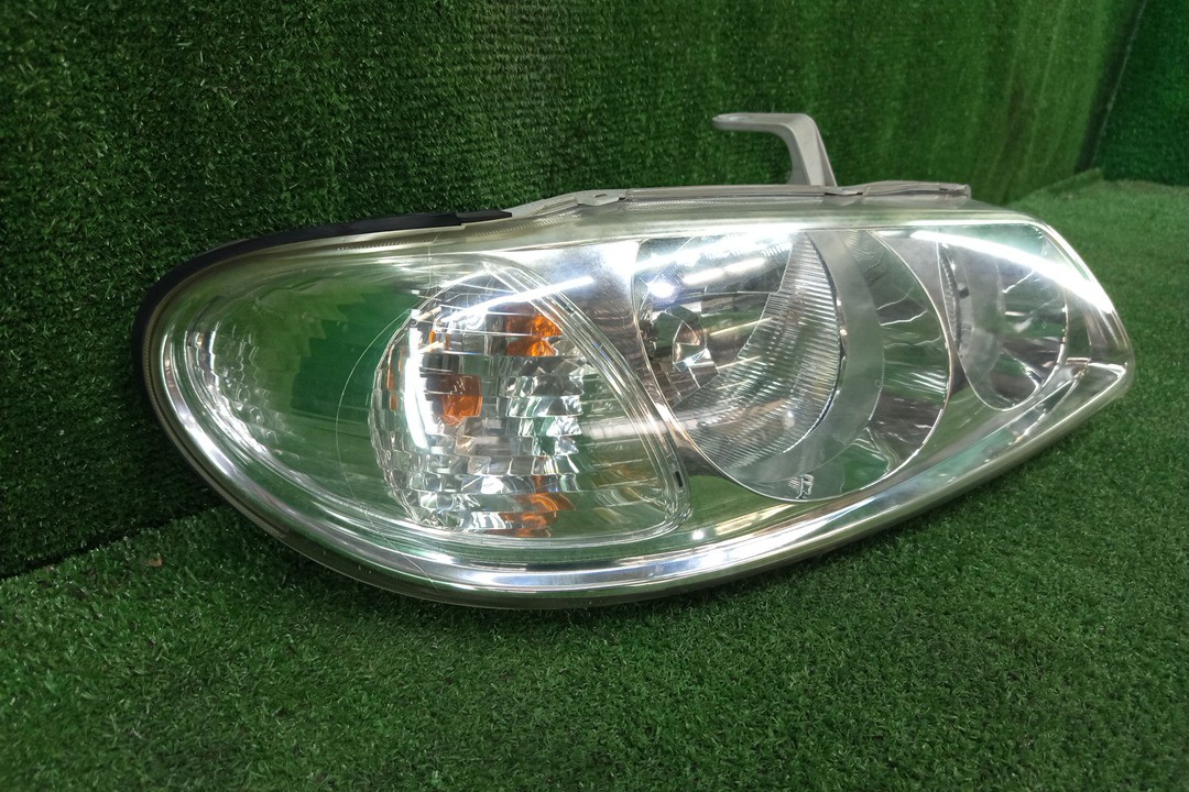 Фара правая передняя NISSAN BLUEBIRD SYLPHY G10, QG10, FG10, TG10, QNG10 2 ракурс