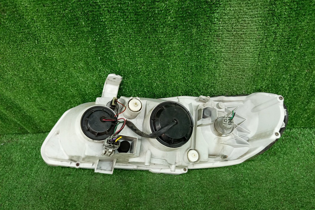 Фара правая передняя NISSAN BLUEBIRD SYLPHY G10, QG10, FG10, TG10, QNG10 4 ракурс