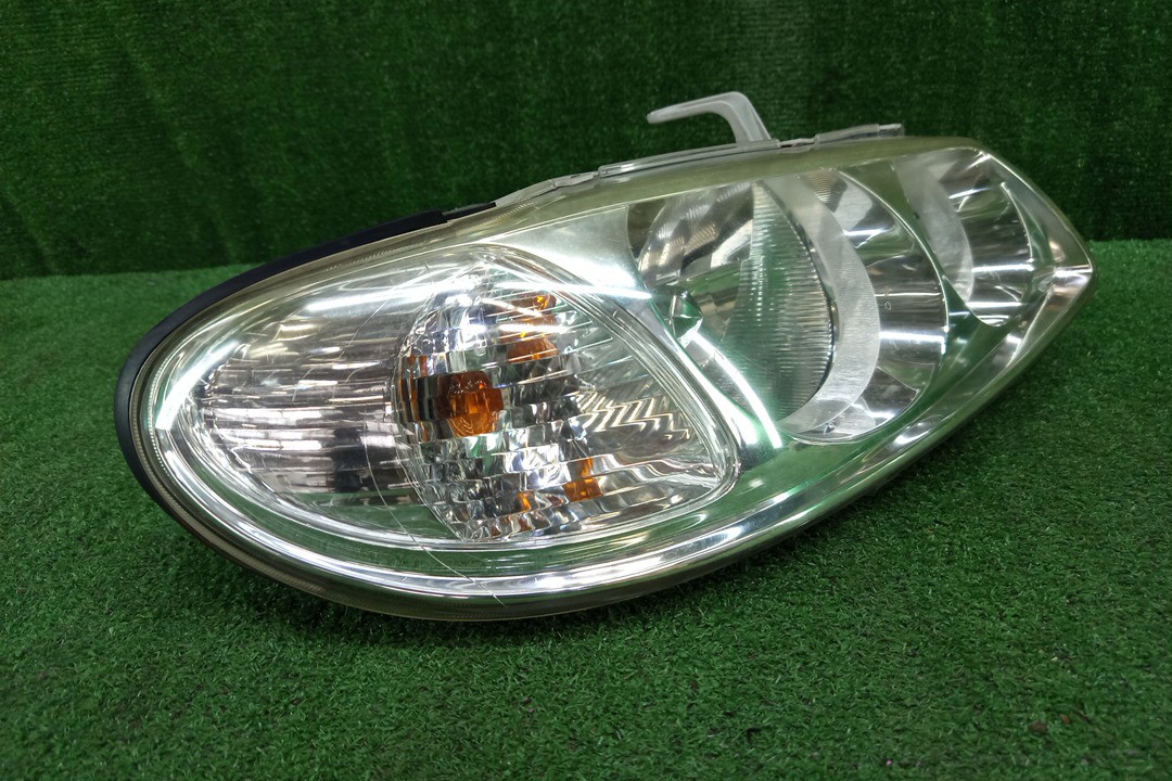 Фара правая передняя NISSAN BLUEBIRD SYLPHY G10, QG10, FG10, TG10, QNG10 2 ракурс