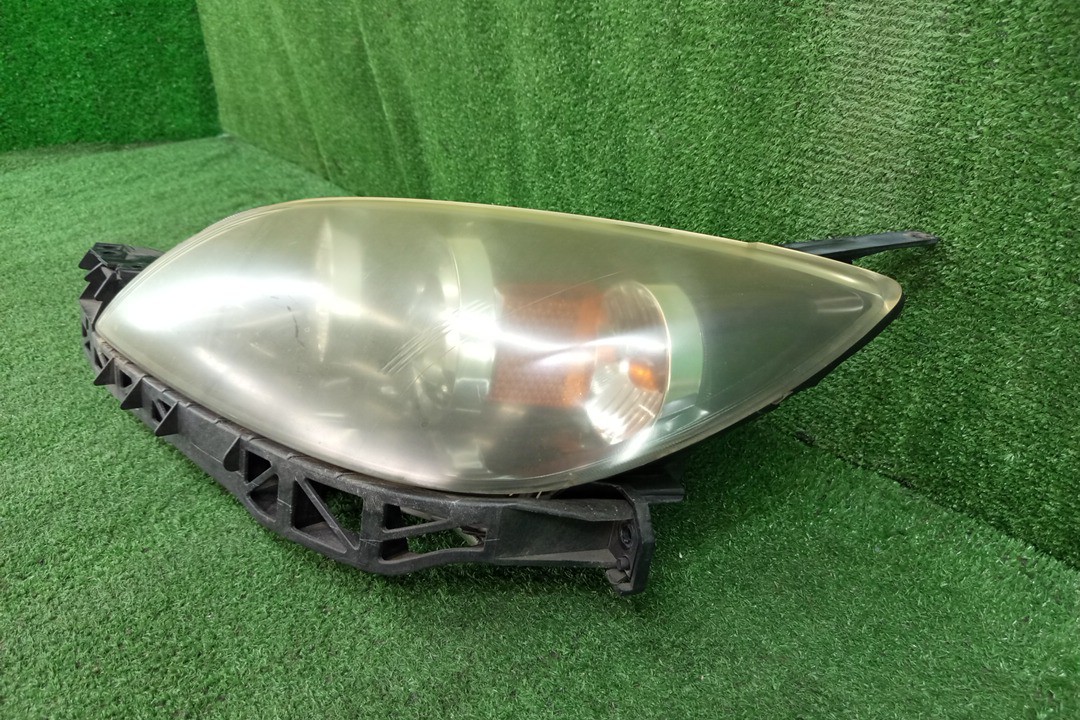 Фара левая передняя MAZDA AXELA, MAZDA 3, 3 BK5P, BK3P, BKEP, BK WAGON 2 ракурс