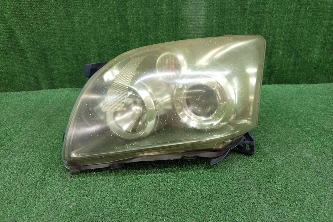 Фара левая передняя TOYOTA AVENSIS ZZT251, AZT250, AZT255, AZT251 1 ракурс