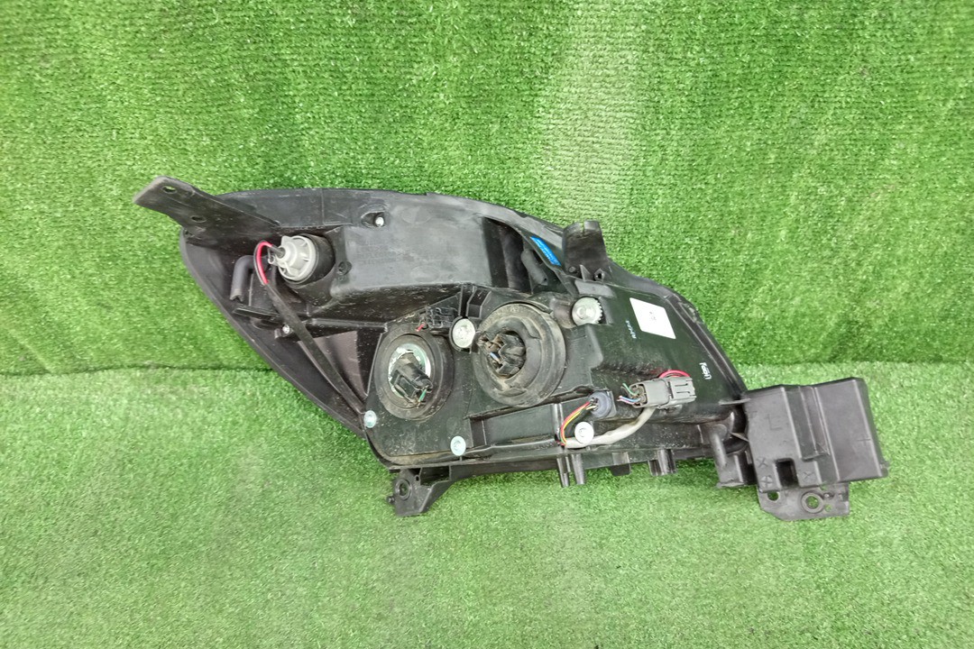 Фара левая передняя MAZDA VERISA DC5W 4 ракурс