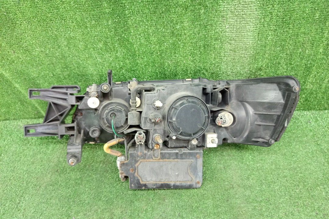 Фара правая передняя NISSAN LAUREL HC35, GNC35, GC35 3 ракурс