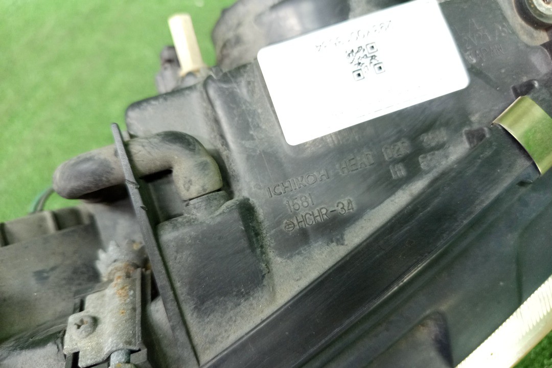 Фара левая передняя NISSAN LAUREL HC35, GNC35, GC35 4 ракурс