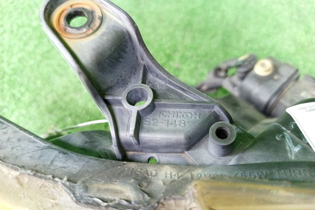 Фара правая передняя TOYOTA IST NCP60, NCP65, NCP61 5 ракурс
