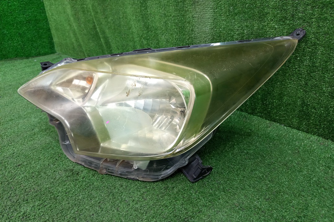 Фара левая передняя TOYOTA RACTIS NCP120, NCP122, NCP125, NSP120, NSP122 2 ракурс