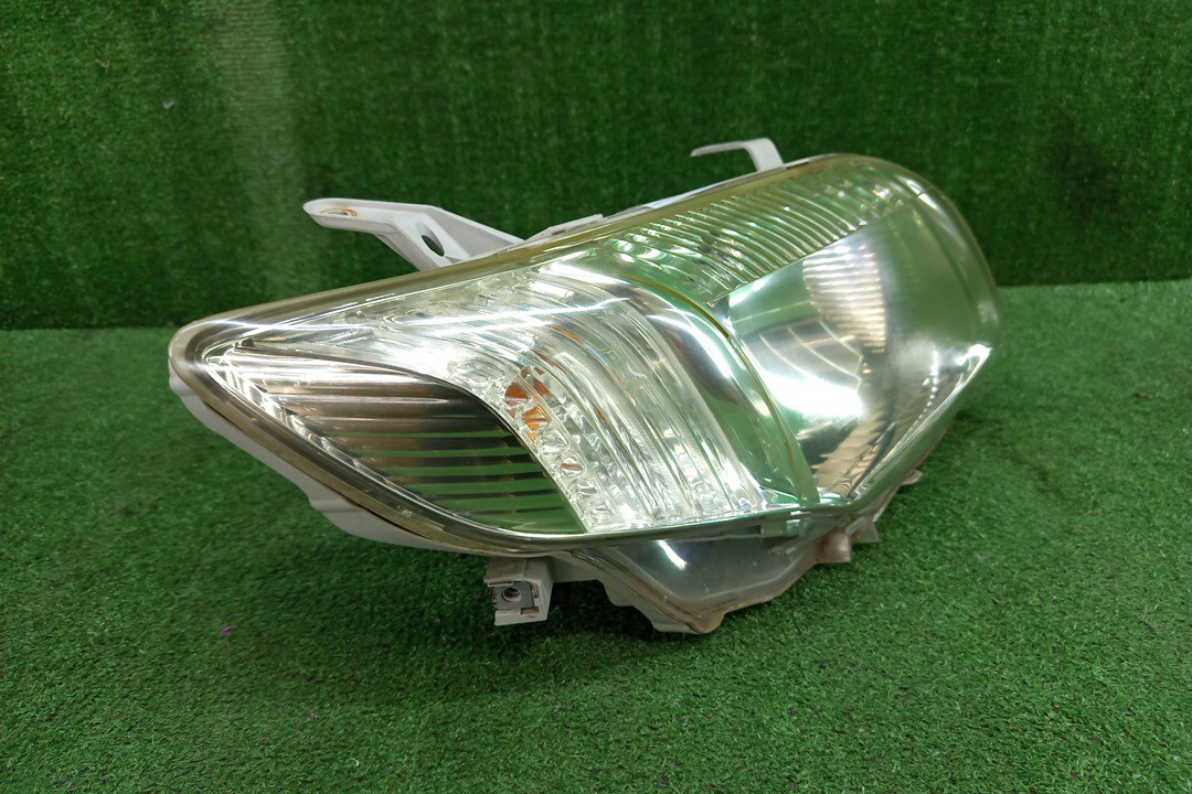Фара правая передняя TOYOTA AXIO, COROLLA FIELDER, COROLLA  AXIO, FIELDER NZE141, NZE144, ZRE142, ZRE144, ZRE144G, ZRE142G, NZE144G, NZE141G 2 ракурс