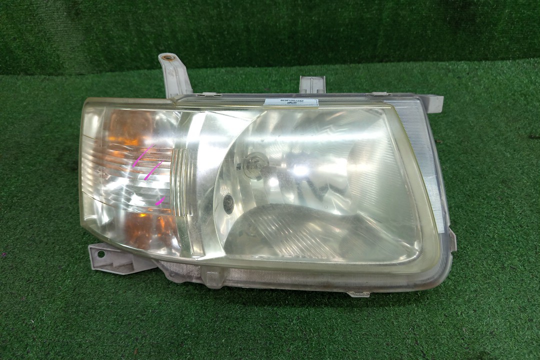Фара правая передняя TOYOTA SUCCEED NCP51V, NCP58G, NCP55V, NCP50V, NCP59G, NLP51 1 ракурс Фара правая передняя TOYOTA SUCCEED NCP51V, NCP58G, NCP55V, NCP50V, NCP59G, NLP51 1 ракурс