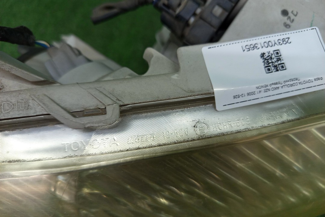 Фара правая передняя TOYOTA AXIO, COROLLA FIELDER, COROLLA  AXIO, FIELDER NZE141, NZE144, ZRE142, ZRE144, ZRE144G, ZRE142G, NZE144G, NZE141G 4 ракурс