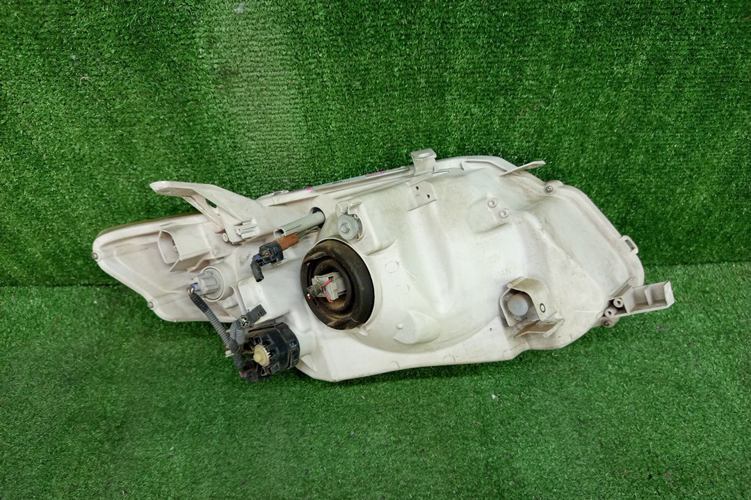 Фара левая передняя TOYOTA AXIO, COROLLA FIELDER, COROLLA  AXIO, FIELDER NZE141, NZE144, ZRE142, ZRE144, ZRE144G, ZRE142G, NZE144G, NZE141G 3 ракурс