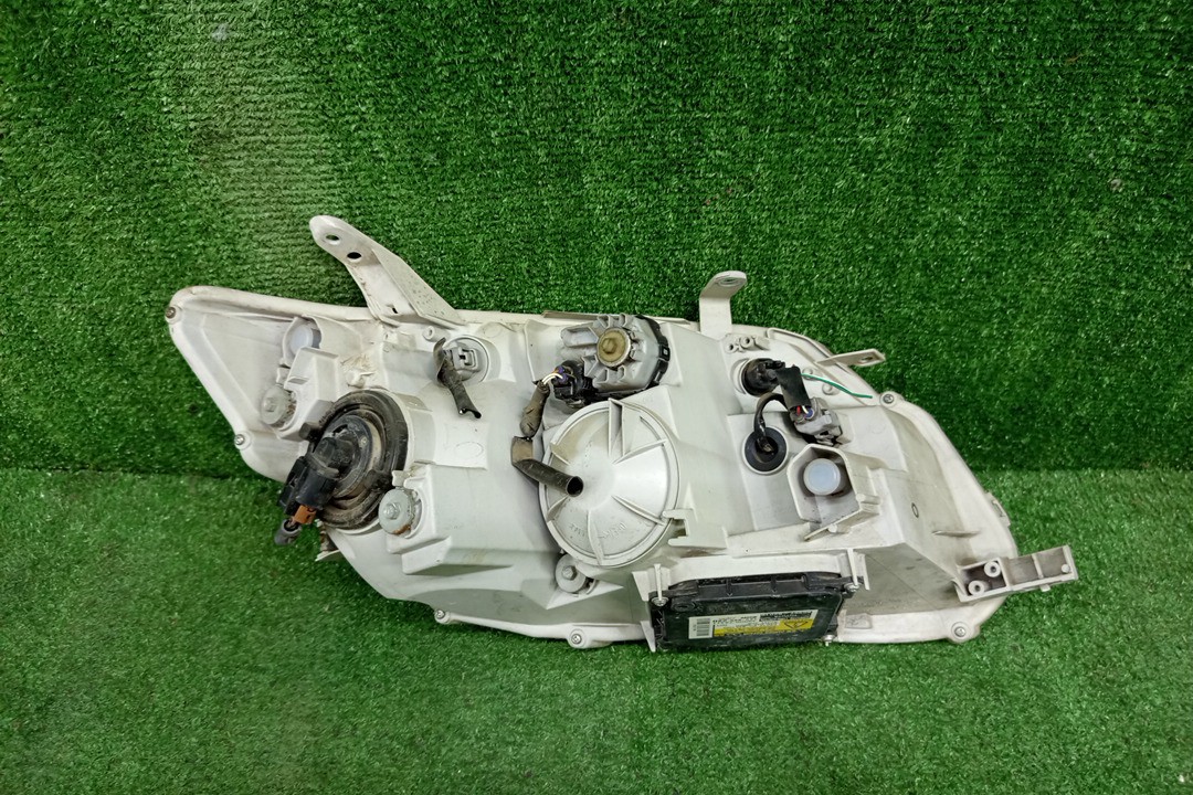 Фара левая передняя TOYOTA AXIO, COROLLA FIELDER, COROLLA  AXIO, FIELDER NZE141, NZE144, ZRE142, ZRE144, ZRE144G, ZRE142G, NZE144G, NZE141G 3 ракурс