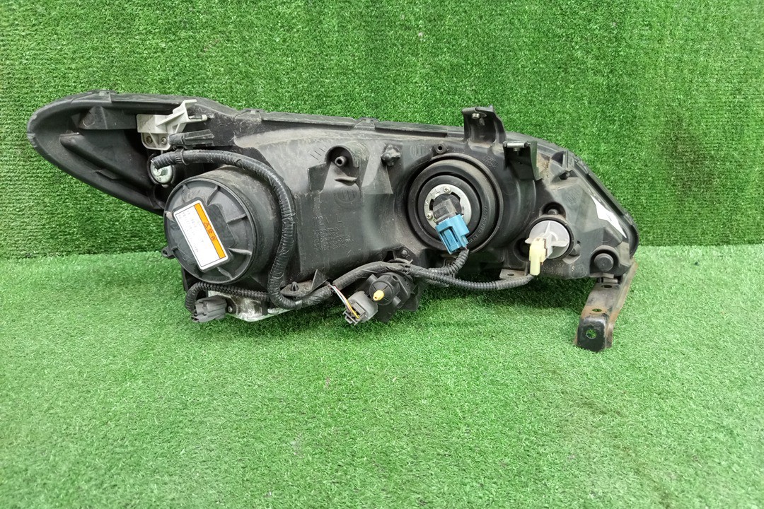 Фара левая передняя HONDA CIVIC FD2, FD1, FD3 2 ракурс
