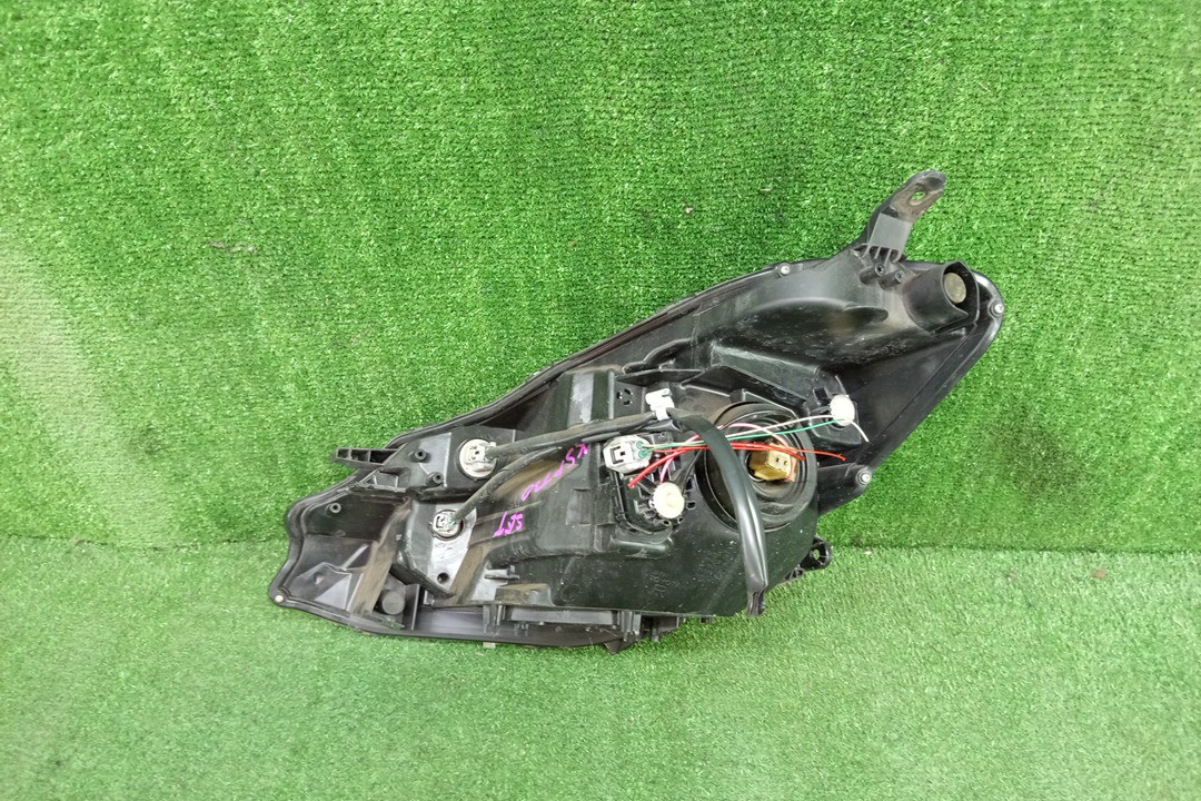 Фара правая передняя TOYOTA VITZ, YARIS KSP130, NSP130, NSP135, NCP131 3 ракурс