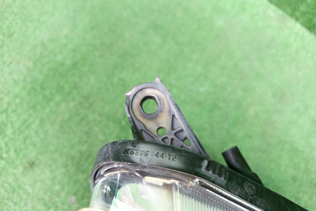 Фара правая передняя TOYOTA ISIS ZNM10, ZNM10W, ANM10, ANM10W, ANM15, ANM15W, ZGM10, ZGM10W, ZGM11, ZGM11W, ZGM15, ZGM15W, ANM10G, ZGM10G, ANM15G, ZNM10G, ZGM11G, ZGM15G 5 ракурс