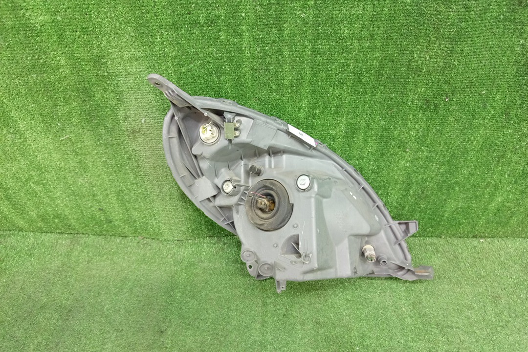 Фара левая передняя TOYOTA FUNCARGO NCP20, NCP21, NCP25 3 ракурс