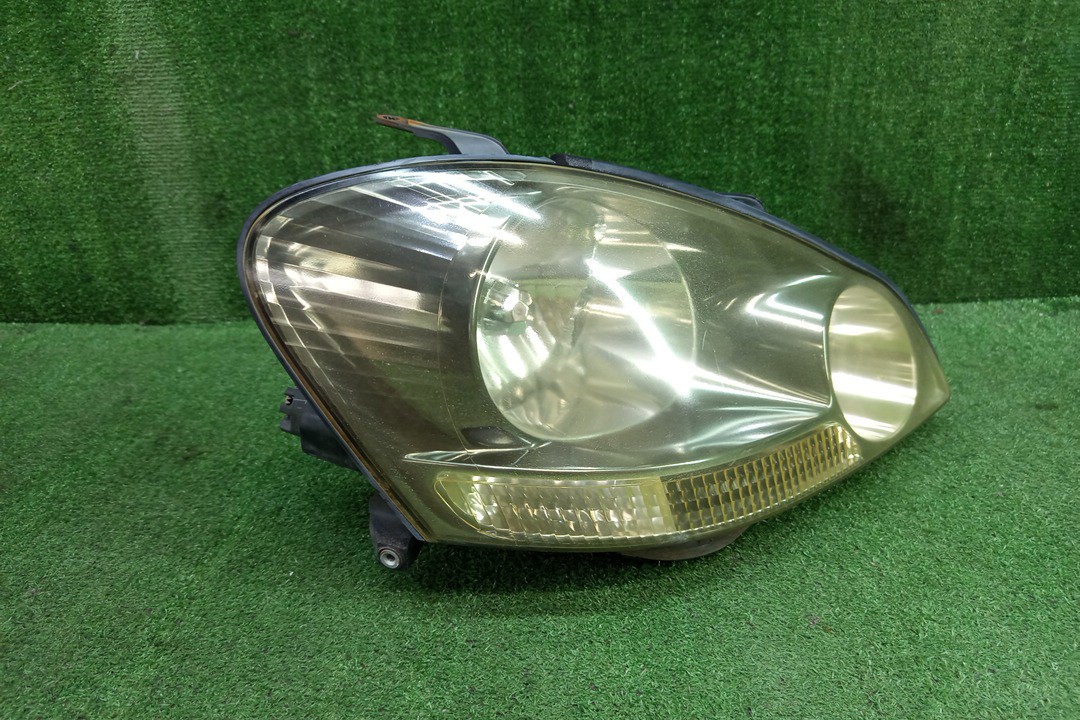 Фара правая передняя TOYOTA IPSUM ACM21W, ACM26W 2 ракурс