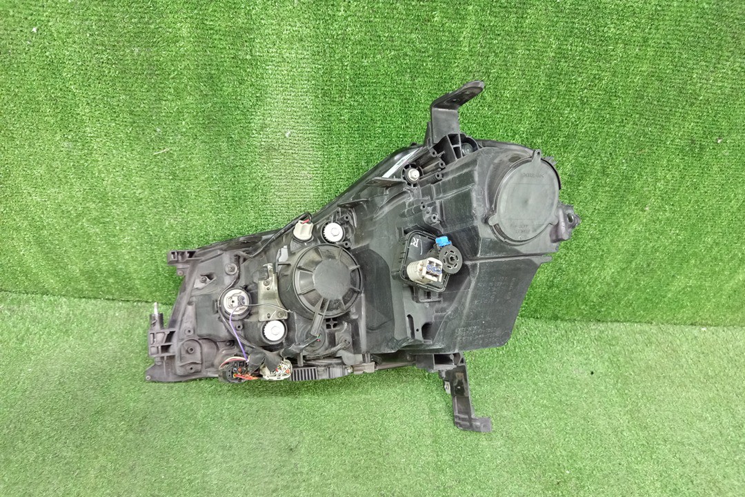 Фара правая передняя NISSAN FUGA Y50, PNY50, PY50, GY50 3 ракурс Фара правая передняя NISSAN FUGA Y50, PNY50, PY50, GY50 3 ракурс