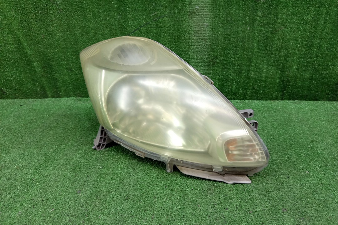 Фара правая передняя TOYOTA PASSO, BOON KGC15, KGC10, QNC10, M301S, M310S, M312S, M300S 1 ракурс