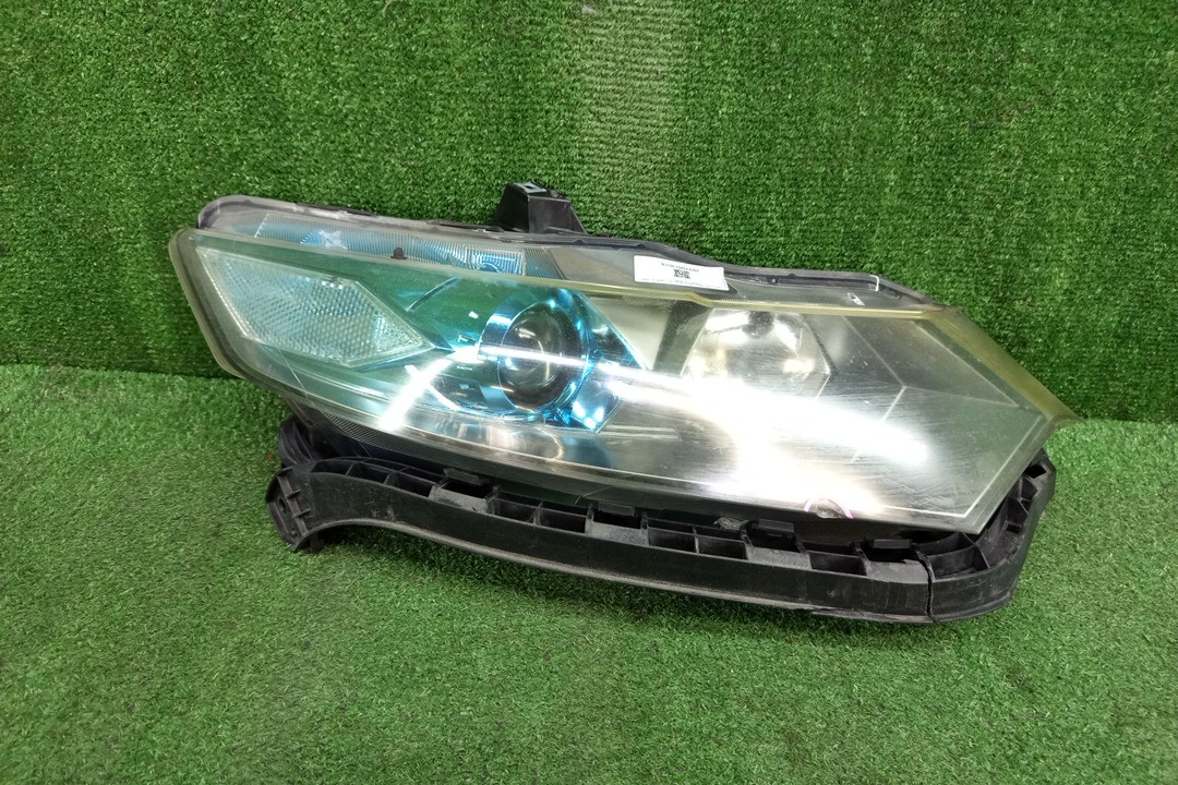 Фара правая передняя HONDA INSIGHT ZE3, ZE2 1 ракурс
