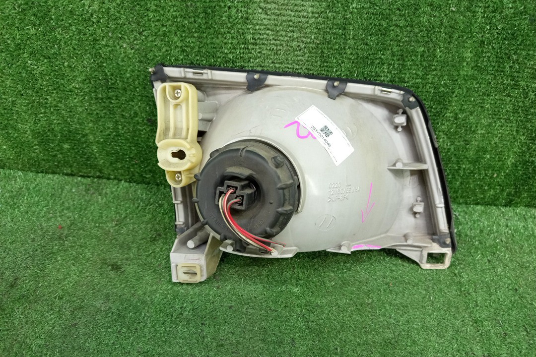 Фара левая передняя MAZDA DELICA, BONGO, VANETTE SKF2LM, SK82TM, SK22L, SK82M, SK82V, SK82T, SK22M, SK22V, SKF2V, SK82VN, SKF2TN, SK82TN, SK22TN 3 ракурс