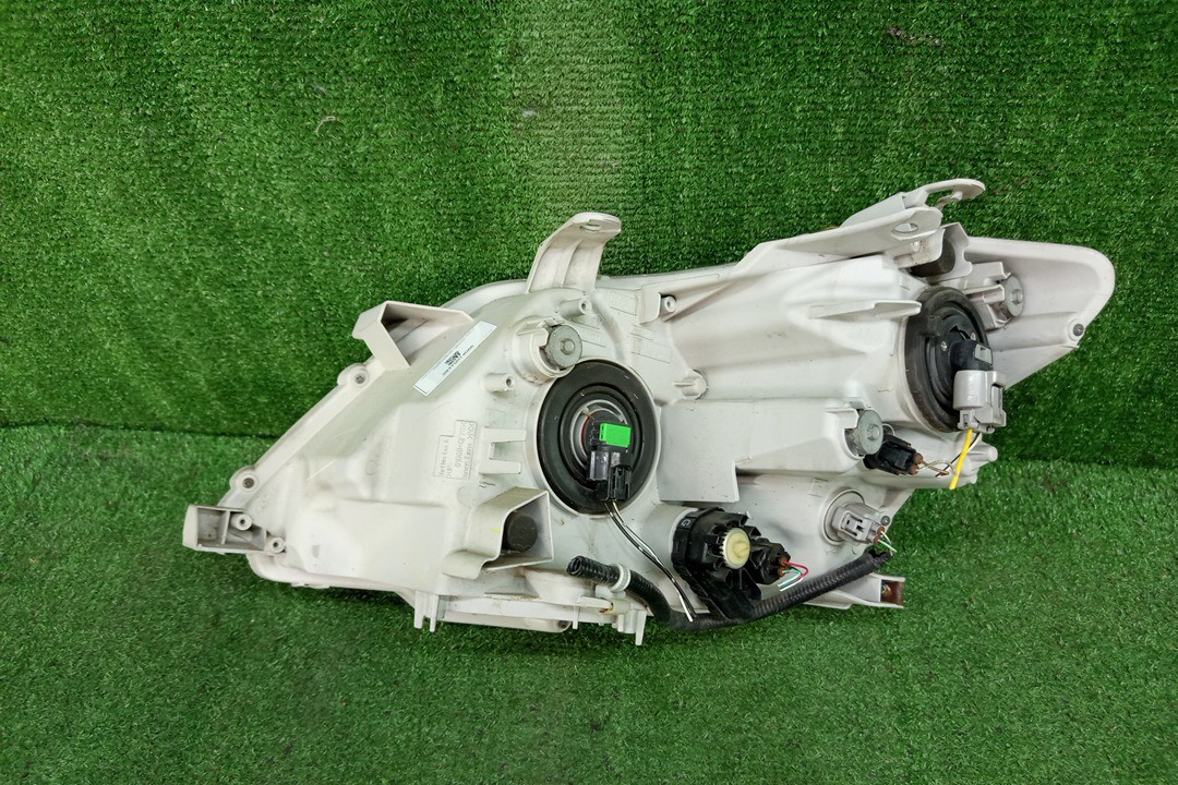 Фара правая передняя TOYOTA PREMIO ZRT265, ZRT260, NZT260, ZRT261 4 ракурс