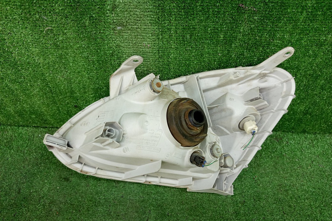 Фара правая передняя TOYOTA PLATZ NCP12, SCP11, NCP16 3 ракурс